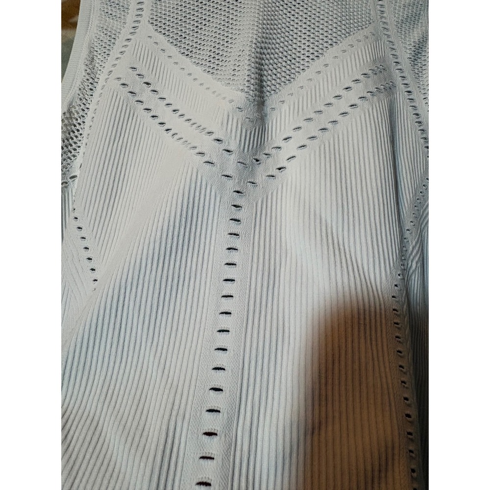 Athleta White Seamless Tank Top‎ Athletic Workout Sleeveless Layering - Picture 5 of 6